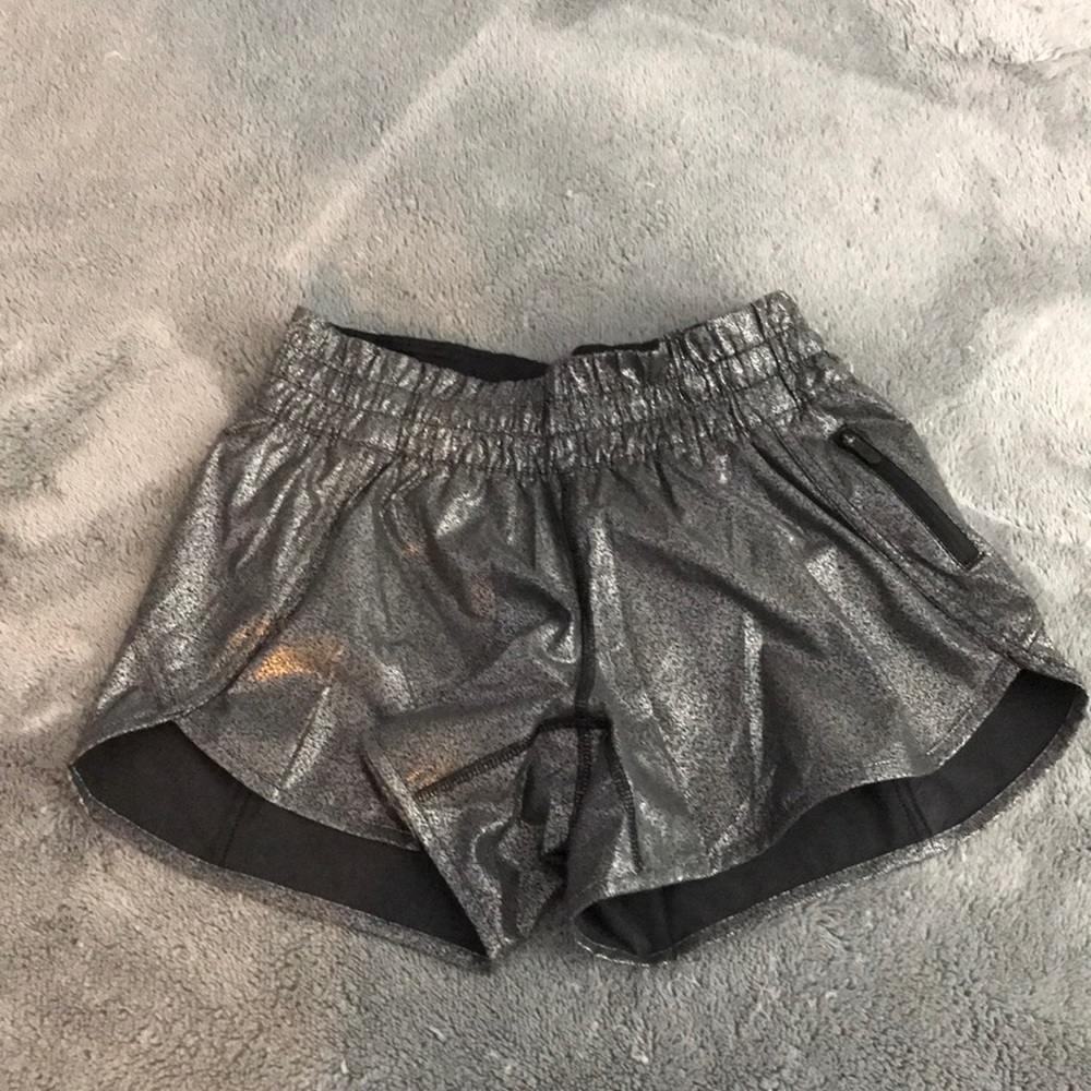 Tracker shorts V 4” long